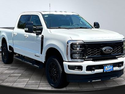 New 2026 Ford F250 Lariat w/ Black Appearance Package