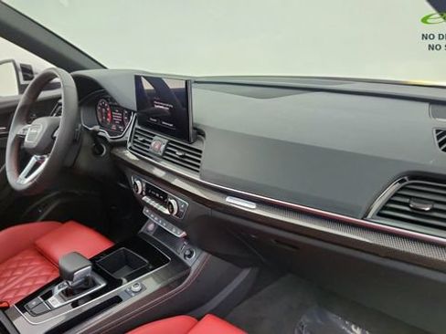 Used 2025 Audi SQ5 Prestige AWD/4WD image 21