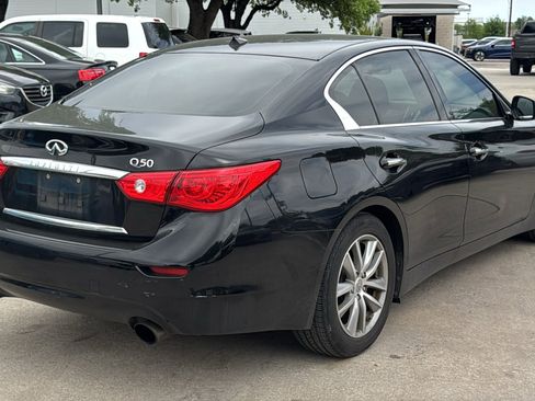 Used 2016 INFINITI Q50 3.0t Premium w/ Cargo Package RWD image 7