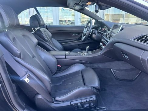 Used 2012 BMW M6 Convertible RWD image 28