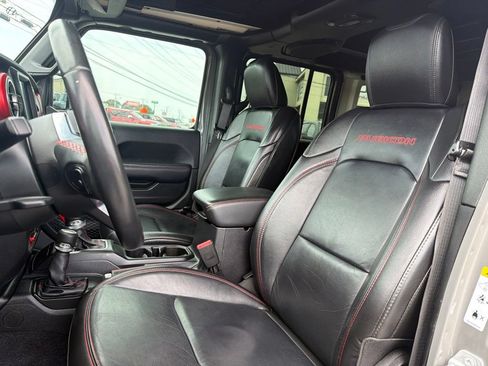 Used 2019 Jeep Wrangler Unlimited Rubicon AWD/4WD image 27