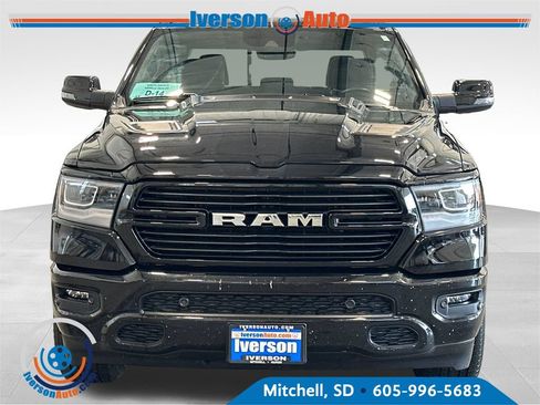 Used 2024 RAM 1500 Laramie AWD/4WD image 3