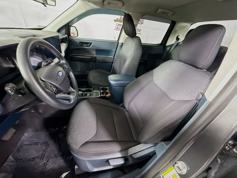 Used 2025 Ford Maverick XL w/ Equipment Group 102A AWD/4WD image 23