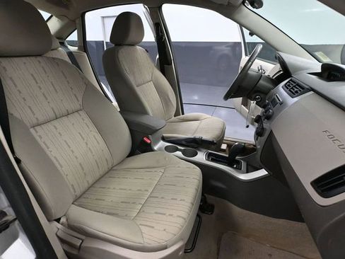 Used 2011 Ford Focus SE w/ 201A Rapid Spec Order Code FWD image 41