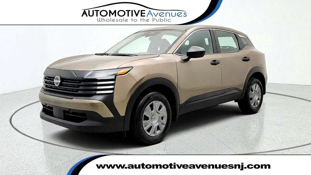 Used 2025 Nissan Kicks S w/ Charging Package FWD image 1