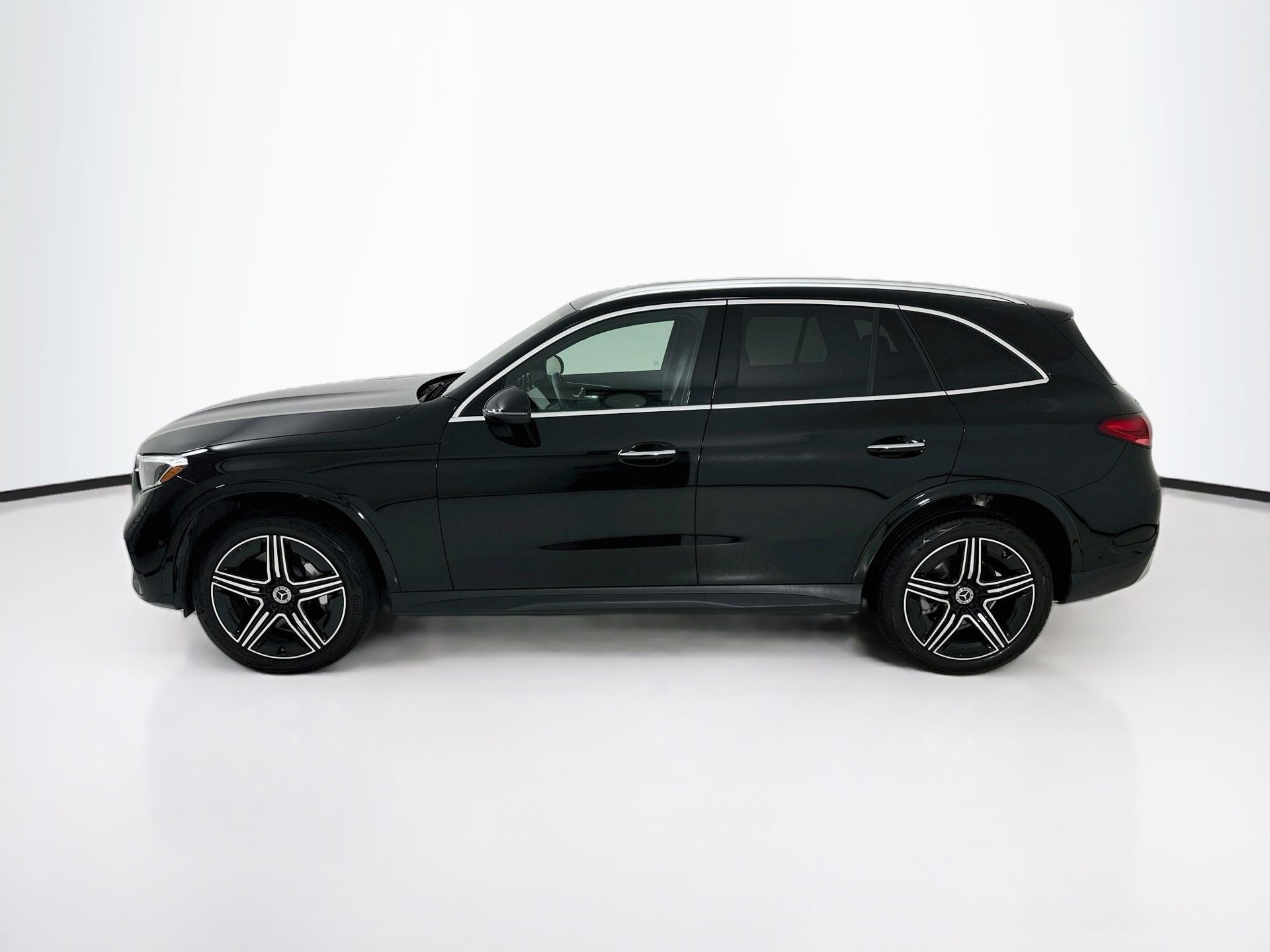 Certified 2024 Mercedes-Benz GLC 300 4MATIC image 5
