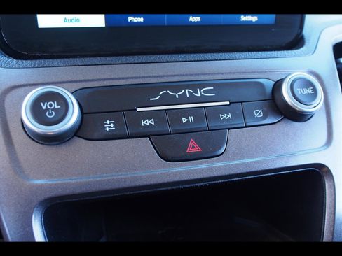 Used 2021 Ford Transit Connect XLT image 23