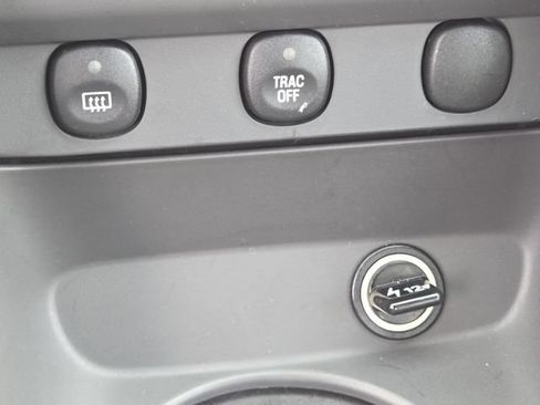 Used 2003 Ford Mustang Convertible RWD image 27