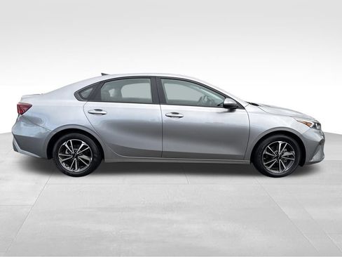 Certified 2023 Kia Forte LXS image 9