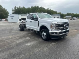 New 2026 Ford F350 XL w/ XL Chrome Package video 3