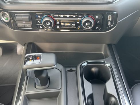 Used 2025 Chevrolet Silverado 1500 ZR2 w/ Technology Package AWD/4WD image 22
