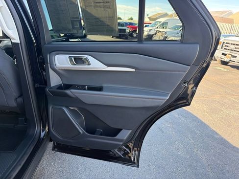 Certified 2025 Ford Explorer Active AWD/4WD image 50