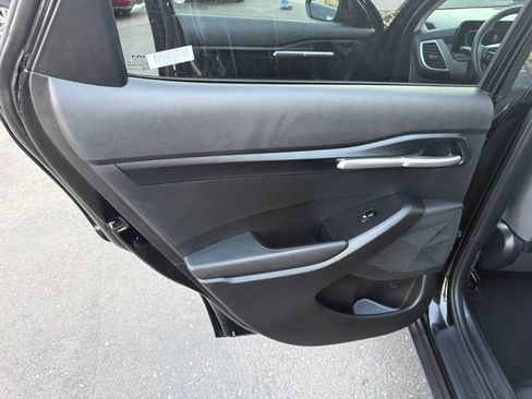 Used 2026 Kia Seltos LX AWD/4WD image 39