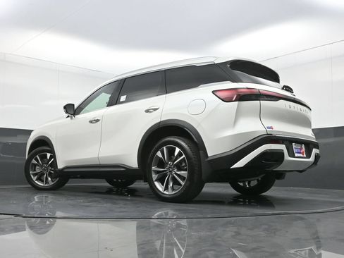 Used 2023 INFINITI QX60 Luxe w/ Cargo Package FWD image 32