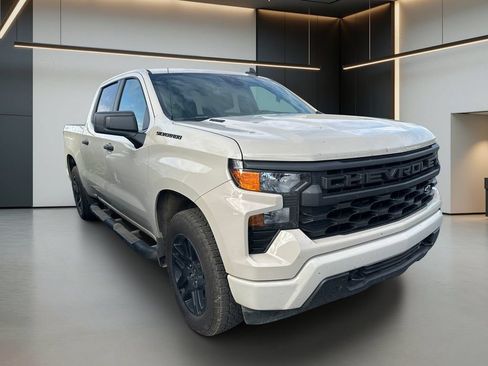 Used 2026 Chevrolet Silverado 1500 Custom w/ Turbomax Blackout Package AWD/4WD image 9