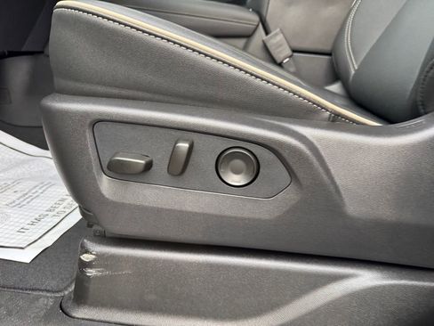 Used 2026 Chevrolet Tahoe Premier image 16