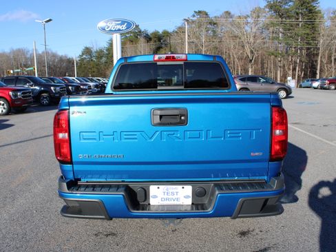 Used 2022 Chevrolet Colorado LT w/ LT Convenience Package image 7