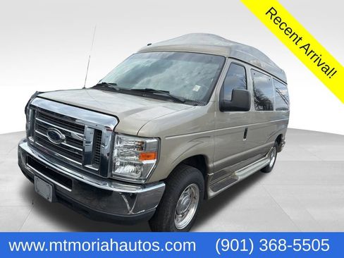 Used 2010 Ford E-150 and Econoline 150 image 1