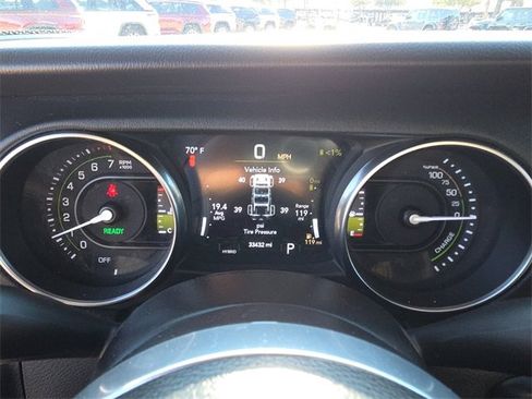 Used 2021 Jeep Wrangler Unlimited Sahara w/ Cold Weather Group image 26