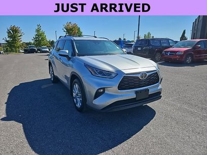 Used 2022 Toyota Highlander Limited