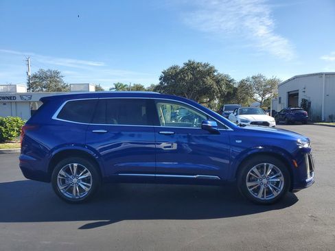 Certified 2023 Cadillac XT6 Premium Luxury image 6