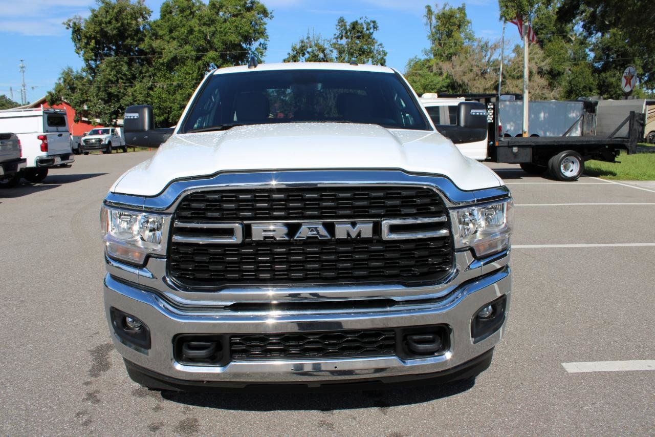 Used 2024 RAM 2500 Big Horn AWD/4WD image 2