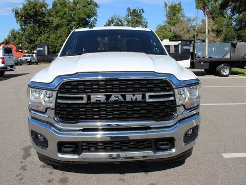 Used 2024 RAM 2500 Big Horn AWD/4WD image 2