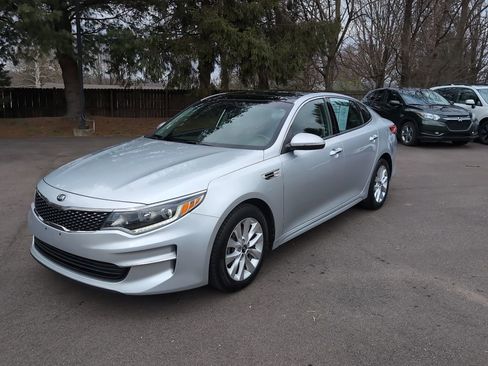 Used 2018 Kia Optima EX w/ Premium Package FWD image 1