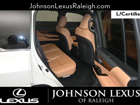 Certified 2024 Lexus LX 600 4WD w/ Luxury Package image 11
