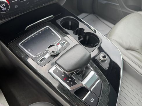 Used 2017 Audi Q7 3.0T Premium Plus AWD/4WD image 26