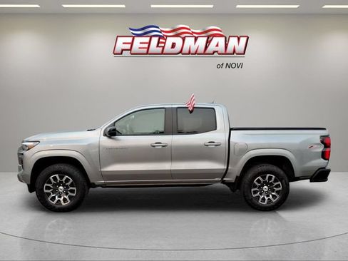 Used 2023 Chevrolet Colorado Z71 w/ Z71 Convenience Package 2 AWD/4WD image 2
