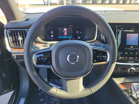 Used 2024 Volvo V60 B5 Cross Country Ultimate image 20