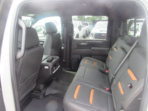 Certified 2026 GMC Sierra 3500 AT4 w/ Technology Package AWD/4WD image 23