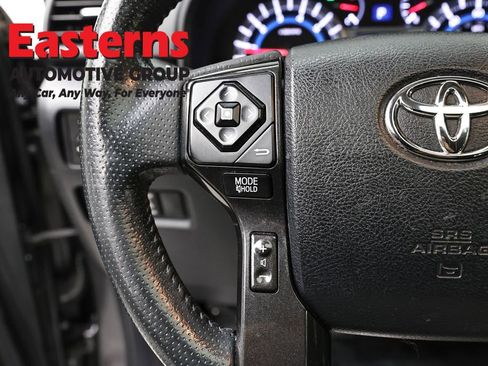 Used 2018 Toyota 4Runner TRD Off-Road Premium image 15