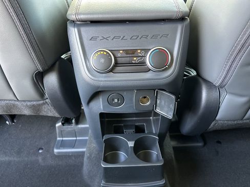 New 2026 Ford Explorer Active w/ Active Comfort Package image 25