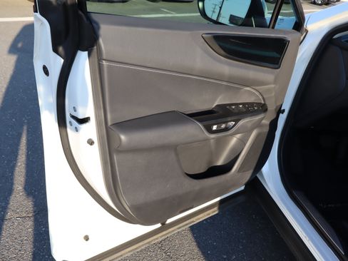 Used 2024 Lexus NX 250 FWD w/ Towing Package (2000 Lbs) image 15