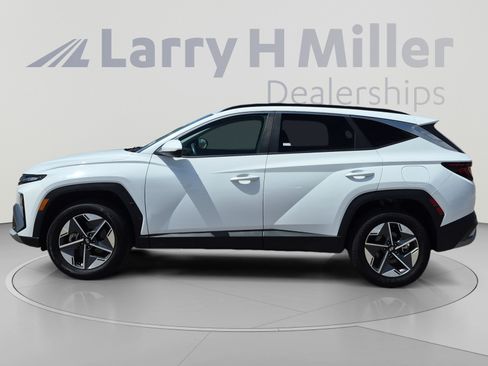 Used 2025 Hyundai Tucson SEL AWD/4WD image 2