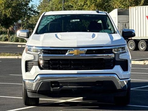 New 2025 Chevrolet Silverado 1500 LT image 3