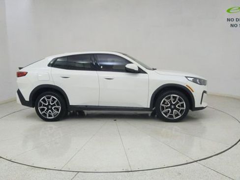 Used 2025 BMW X2 xDrive28i AWD/4WD image 64