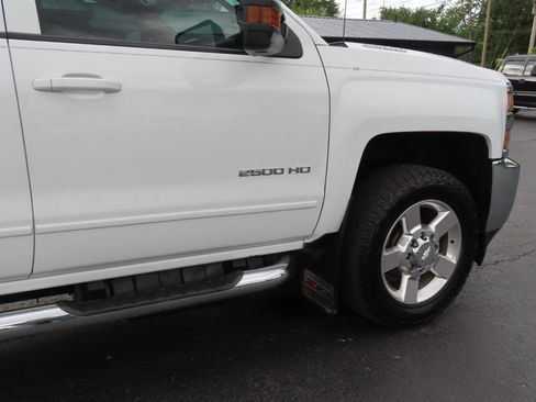 Used 2018 Chevrolet Silverado 2500 LT w/ LT Convenience Package AWD/4WD image 23