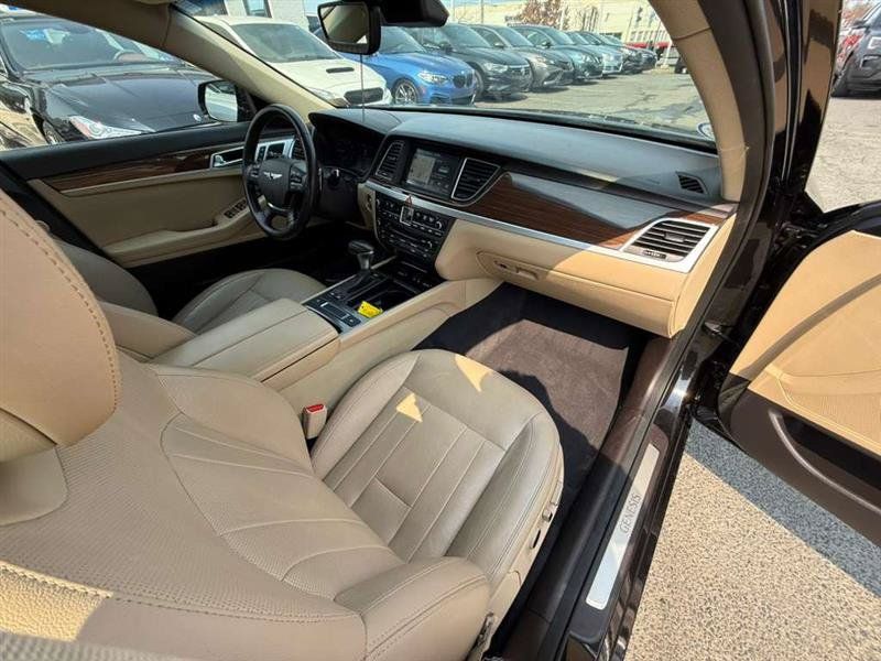 Used 2018 Genesis G80 3.8 RWD image 22