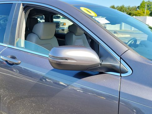 Used 2020 Honda CR-V EX-L image 9