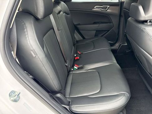 New 2026 Kia Sportage EX w/ EX Panorama Roof Package FWD image 12