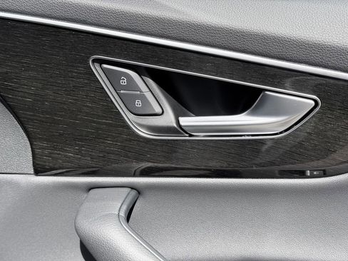 New 2026 Audi Q7 3.0T Premium Plus AWD/4WD image 29