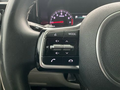 Used 2021 Kia Sorento S image 22