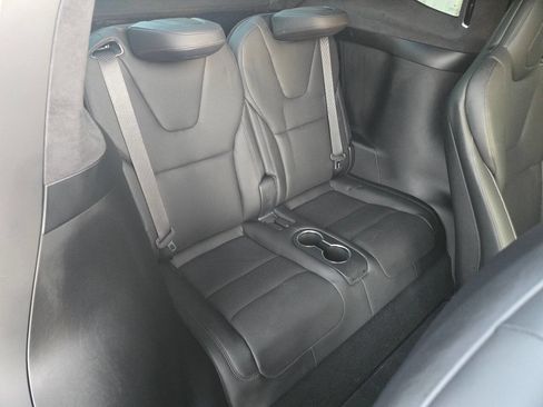 Used 2022 Tesla Model X Plaid image 25