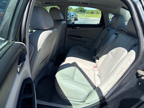 Used 2013 Chevrolet Impala LTZ FWD image 10