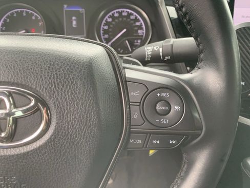 Used 2024 Toyota Camry SE image 13