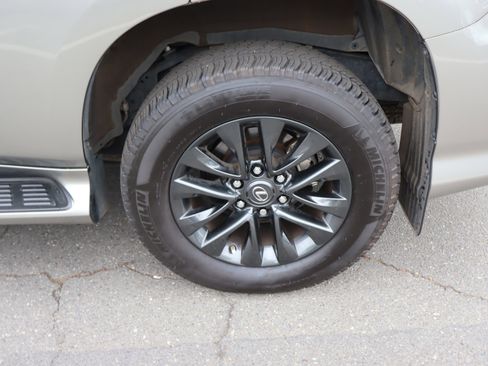 Used 2023 Lexus GX 460 Premium AWD/4WD image 43