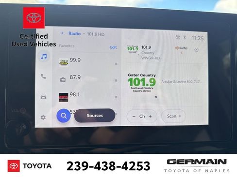 Used 2025 Toyota Corolla LE image 19